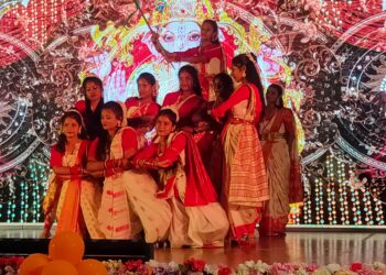 जिला प्रशासन द्वारा रंगारंग सांस्कृतिक कार्यक्रम का आयोजन,देश भक्ति गीत व नृत्य से मोहा मन