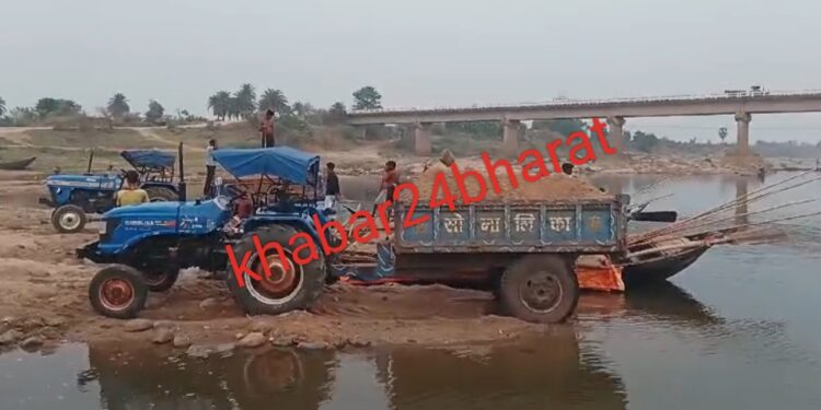 धनबाद के पूर्वी टुंडी और निरसा थाना क्षेत्र के दामोदर नदी घाट से प्रतिदिन हो रहा करोड़ो रुपए अवैध बालू का खेल