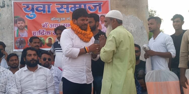 कुंभानाथ सिंह ने केंदुआ 4 नंबर बस्ती का किया दौरा, पानी सहित अन्य समस्या से लोगो ने कराया अवगत