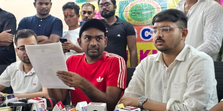 JBKSS के जयराम महतो ने जारी किया प्रत्याशियो की दूसरी टिस्ट, पार्टी के कई नेताओं जताया विरोध