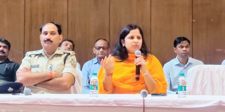 सेक्टर ऑफिसर व सेक्टर पुलिस पदाधिकारियों को दिया प्रशिक्षण