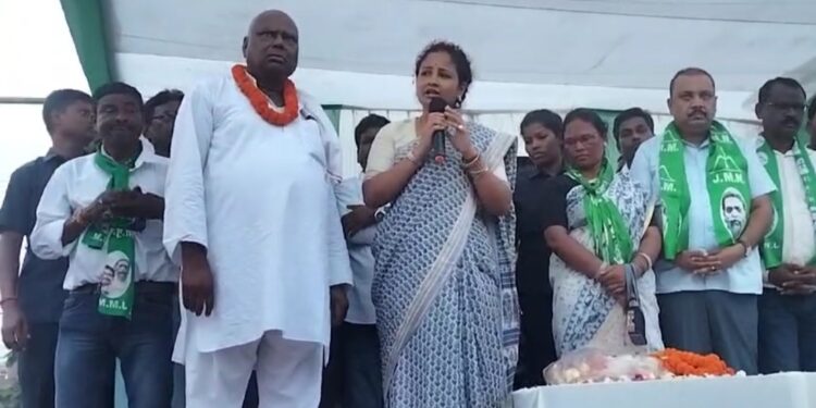 कल्पना सोरेन ने टुंडी से किया चुनाव प्रचार का शंखनाद