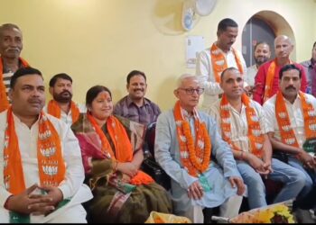 कांग्रेस और रघुकुल छोड़ भाजपा में शामिल हुए…. के. डी. पाण्डेय समेत कई लोग, रागिनी सिंह ने की स्वागत