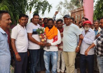 इंडिया गठबंधन प्रत्याशी चंद्रदेव महतो का गोविंदपुर में मिला जनसमर्थन, JMM नेता रहे मौजूद