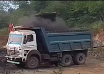 अवैध कोयला तस्करी: बरवाअड्डा के कसियाटांड़ और अंगारपथरा में बड़े पैमाने पर कोयला जब्त