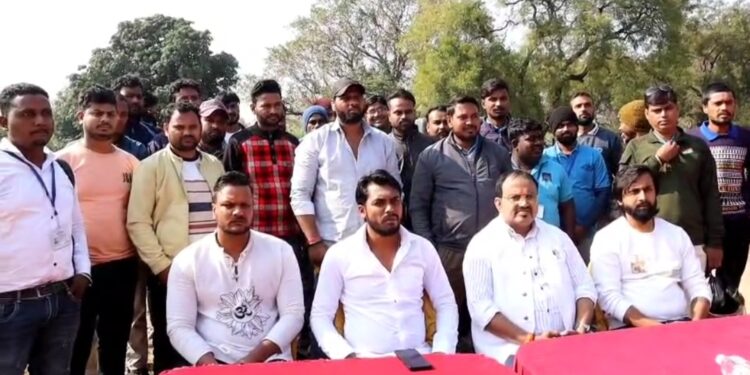 रेलवे के असंगठित मजदूरों को नहीं मिल रहा न्यूनतम मजदूरी,आंदोलन की चेतावनी