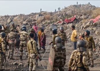 झरिया के कुजामा माइंस में कोयला चोरों का CISF टीम पर हमला, दो राउंड फायरिंग, महिला कांस्टेबल घायल