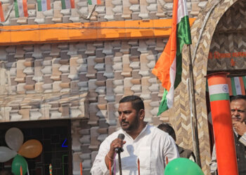 76वें गणतंत्र दिवस पर झरिया के जामाडोबा में अवधेश कुमार ने किया झंडोतोलन