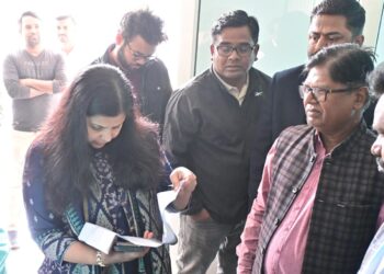 उपायुक्त ने किया नवनिर्मित प्रेस क्लब भवन का निरीक्षण, बिजली, पानी कनेक्शन शीघ्र लेने का दिया निर्देश