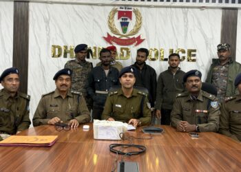 धनबाद साइबर पुलिस की बड़ी कार्रवाई, तीन अपराधी गिरफ्तार
