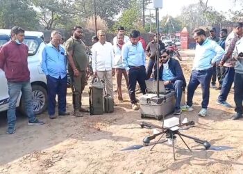 केंदुआडीह गैस रिसाव क्षेत्र का CMPDI रांची की टीम ने ड्रोन कैमरे से किया मापी