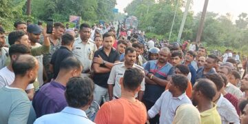 जितिया पर्व में परिवार के साथ स्नान करने गई युवती दामोदर नदी में डूबी, खोज बीज जारी